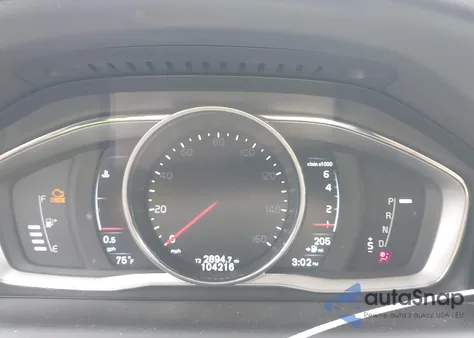 2016 Volvo Xc60 T5 Drive-E Platinum из США, поврежденный, VIN YV440MDM4G2808885